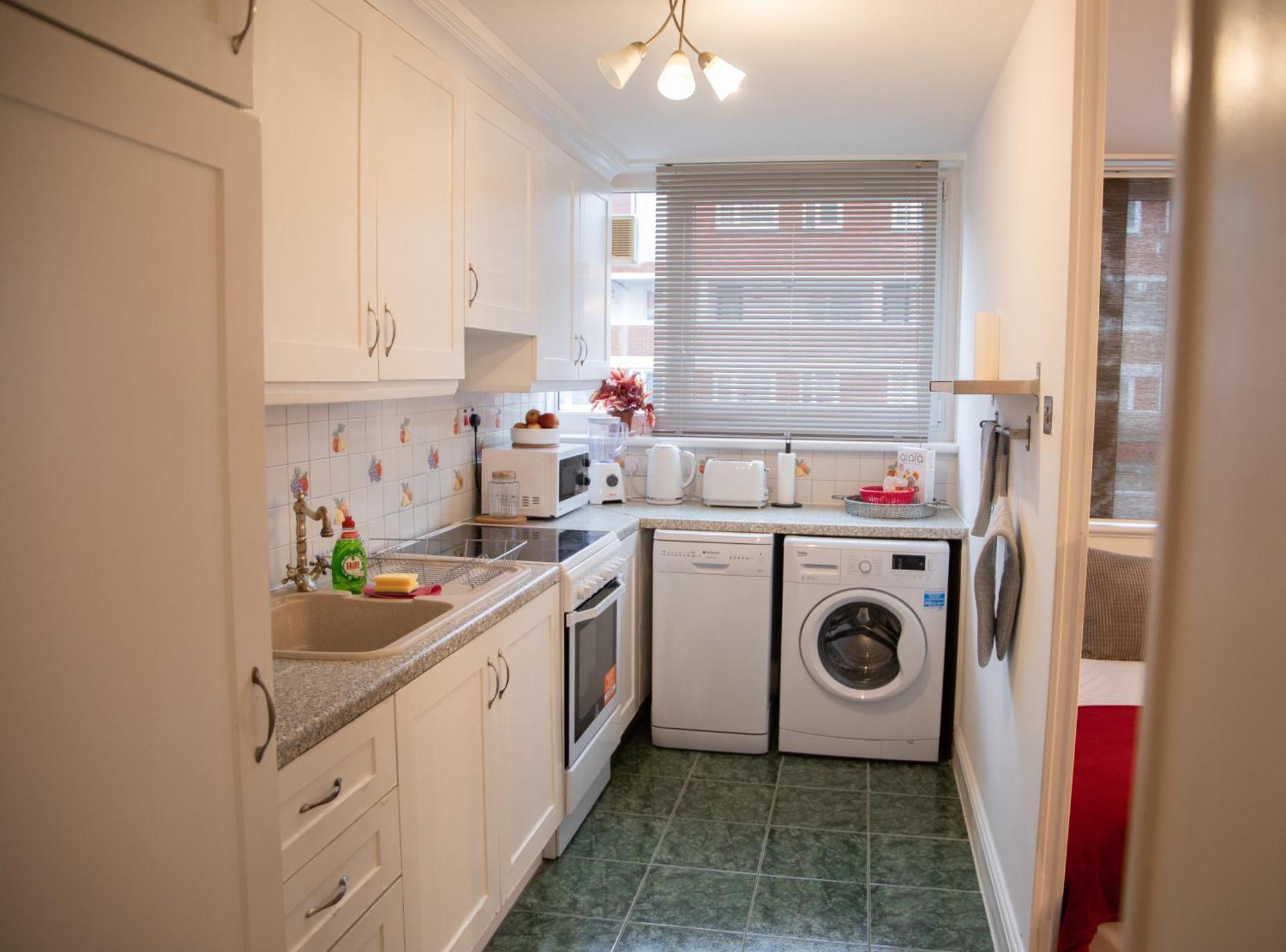 Bright And Spacious One Bedroom Apparment, Free Parking London Exteriör bild